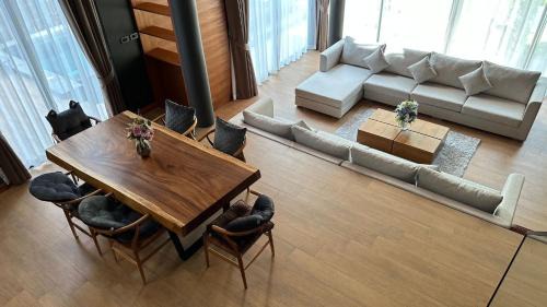 Si Sunthon Villa | Villa Menara Bang Tao