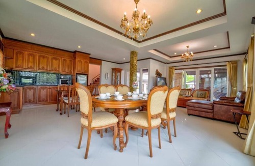 Nong Pla Lai Villa | Villa Nautica Pattaya - 4BR Pool Villa With Private Boathouse