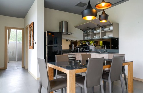 Choeng Thale House | Villa Sunpao: Modern 3BR Sanctuary w/Private Pool & BBQ