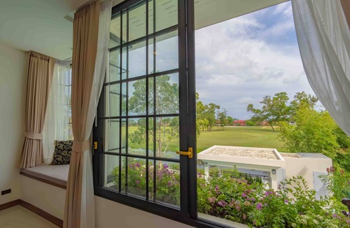 Laguna Villa | Villa Viola | Fully staffed New Luxury Villa | Laguna Golf Course & Beach Access