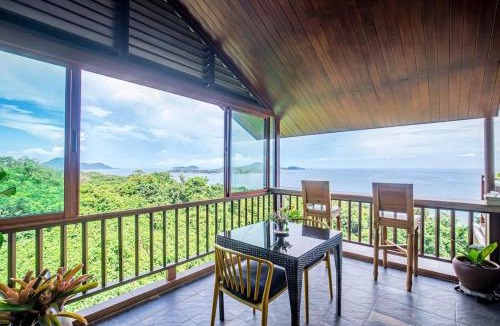 Rawai Villa | Villa Yariana Ocean Front - 9 Bedrooms