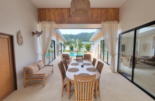 Lamai City Center Villa | Villa Yolo - Piscine Privée - 5 minutes de marche à pied - Lamai