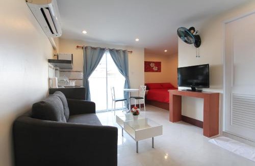 Pattaya Bay House | Walking Street Guest House
