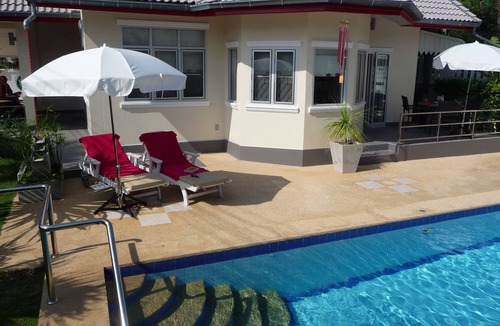Nong Kae Villa | Wheelchair accessible Pool Villa Red, 3b/2b for disabled, sleep 6/8