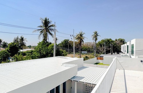 Pak Nam Pran Villa | WildWildWest Pool Villa Pranburi