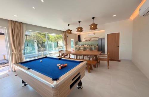 Hat Chao Samran Villa | Wind Haus Beachfront Villa