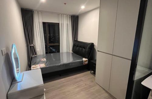 Talat Phlu Apartment | Wutthakat high-rise exterior view room