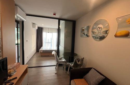 Talat Phlu Apartment | Wutthakat high-rise exterior view room
