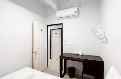 Wat Bowon Niwet Apartment | xx Eve Room Khaosan Road Pro