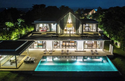 Thep Kasattri Villa | Yamu Beachfront 7Bedroom Estate Villa