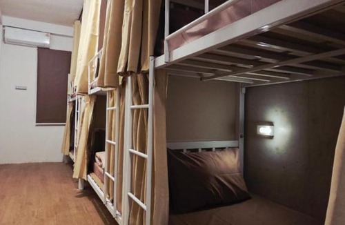 Don Muang Hostel | Zanit Hostel Private room ,Mix dorm and Female dorm