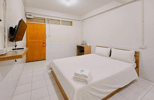 Khanna Yao Hotel | Ze Residence RamIntra near Fashion Island