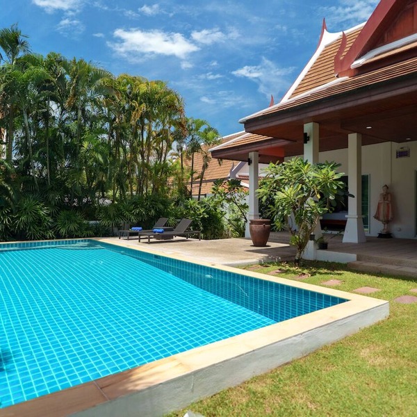 Corton - 2 Bedrooms Private Pool Villa in Tambon Rawai