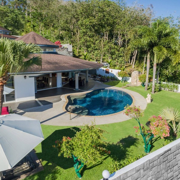 Luxurious, quiet, private Pool-Villa Jasmine, 7/7 housekeeper/butler in Phuket