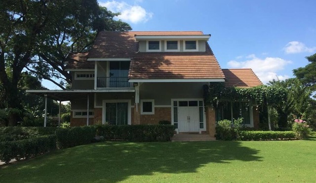 บ้านพักตากอากาศ Bonanza Khao Yai (Pinny)