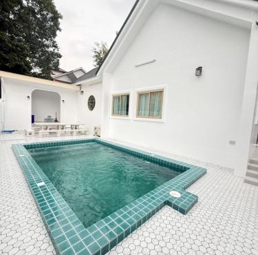 วันบางแสนพูลวิลล่า One Bangsaen Poolvillas