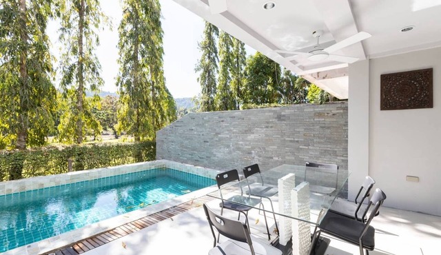 10 bedroom, for 28 guests, 2 private pools only 7 Kms to Patong beach