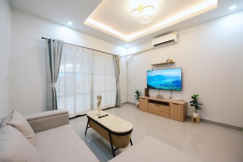 11 House-9 mins to LeeGarden,2 Mins to BigC & 7-Eleven,parking available
