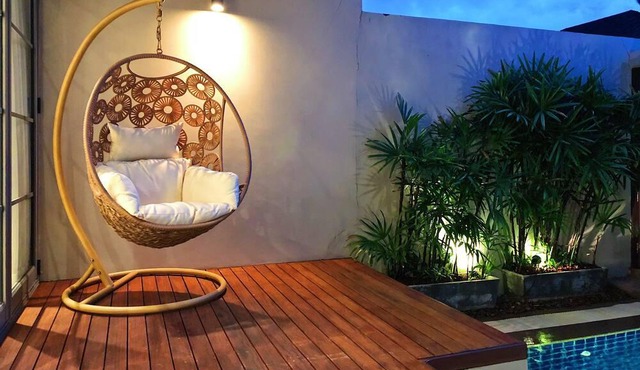 1br Pool Villa Walk to Bangtao Beach and Catch club in Tambon Choeng Thale