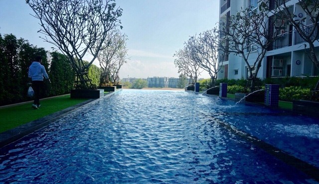 #2 Exclusive Studio Chiang Mai Pool Sauna View 2 in Chiang Mai
