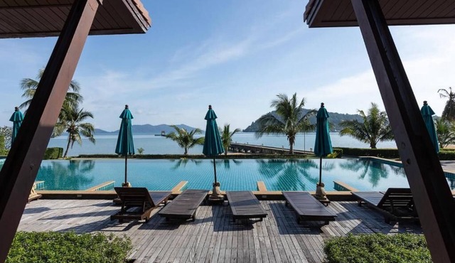 2Bed Condo Seaview Koh Chang with AC