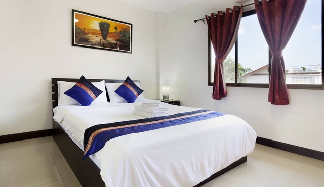 3 BR townhouse in Chiangmai city near old town and near bazaar