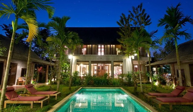 4 Bedroom Villa in Chiangmai with Pool.