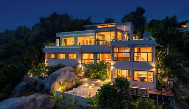 A Stunning 4BR panorama Seaview at Chaweng Noi