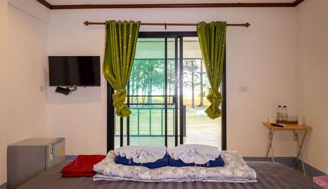 Andaman Peace Resort in Kapoe