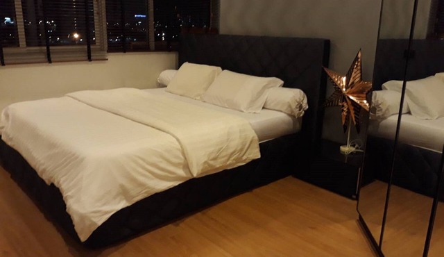Apartment residence (Condominium)