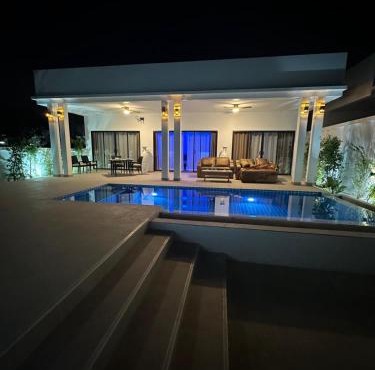 AVANA Villa