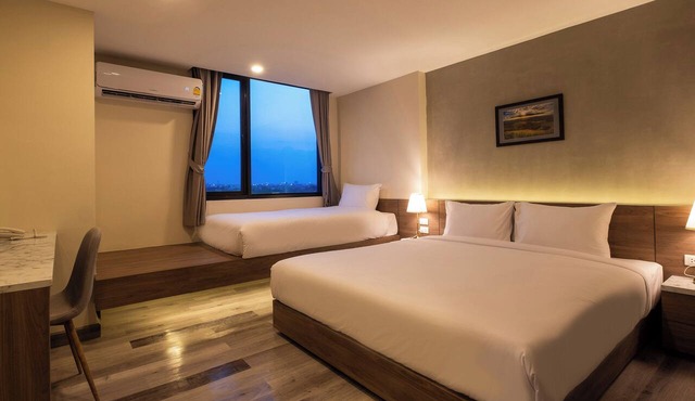 B2 Korat Premier Hotel
