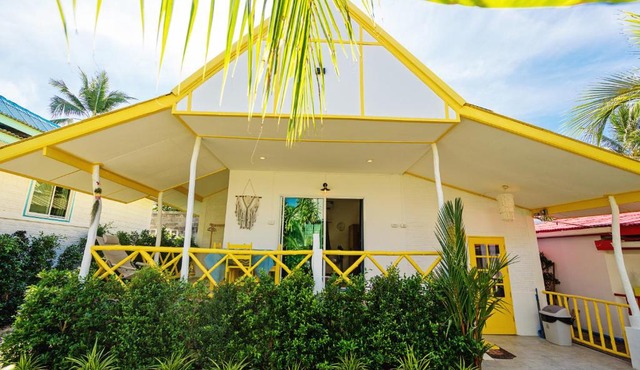 Beachfront Villa with Sunset