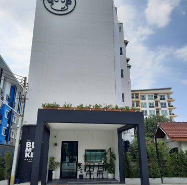 Blu Monkey Boutique Bangsaen