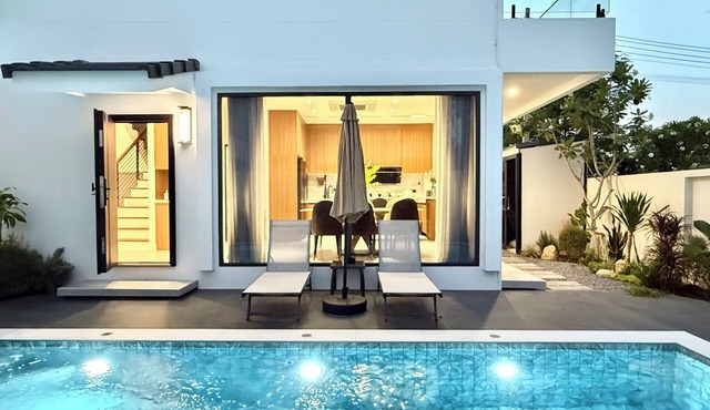 Brand new 4-bedroom luxury villa with swimming pool in Chiang Mai near city A7