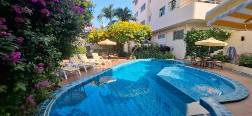 BUTTERFLY GARDEN BOUTIQUE RESIDENCE by Luxury View EX LG Apts and Villas, A Lifestyle Destination 1 to 3 bedroom units 110 to 190 sqmtr, 2 FULL Bathrooms, Rain shower, Complete kitchen, FREE Fast Fiber WIFI, 55" SMART TVs, 24-7 Staff, SPA BATH, FREE BBQ