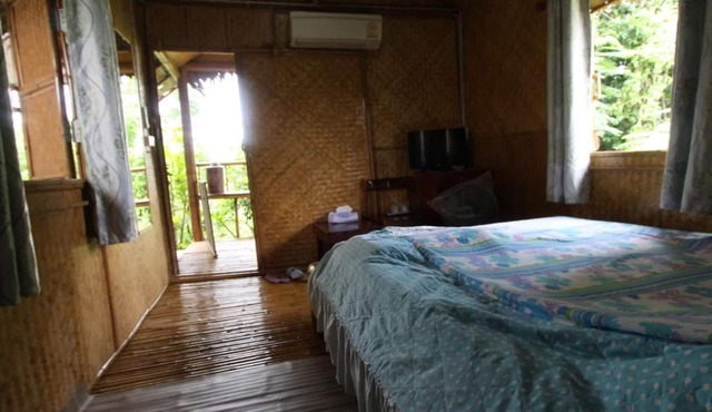 Cast Away Homestay