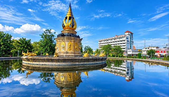 Chakungrao Riverview Hotel in Kamphaeng Phet