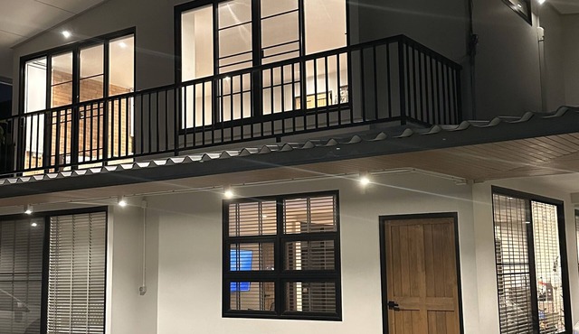 Charming 3 Bedroom house in North of Bangkok: Quiet neighborhood & Relaxation!