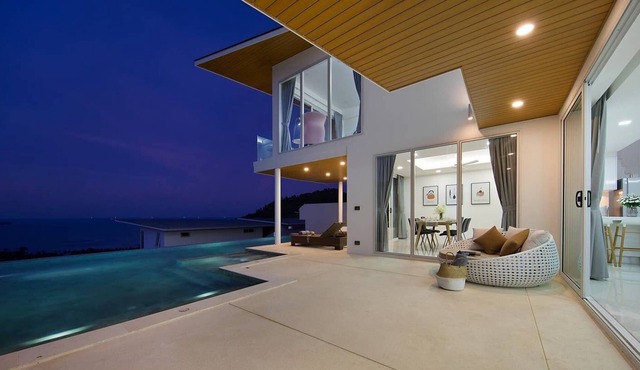 Chaweng Noi Lauxry 4-BR sea views Villa Flair