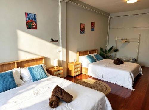 Cloudy Nest Phayathai Entire 4 Storey House for 10PP 8-min Walk to BTS & Airport Link in Bangkok