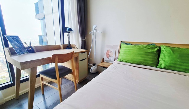 Cozy 1-Bedroom Condo with Netflix, AC next to the Mall, BTS
