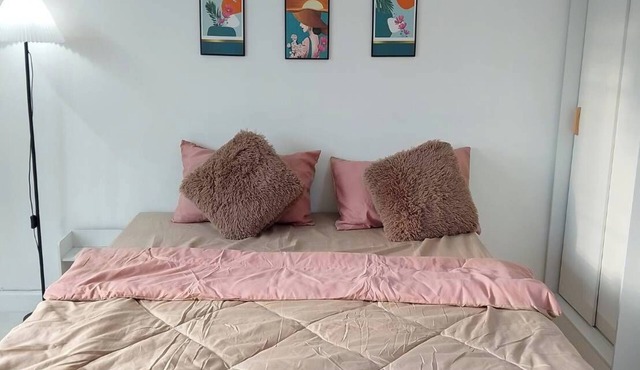 Cozy buddy flat on Ladphao road,near the sky train Yellow line ,Bangkok