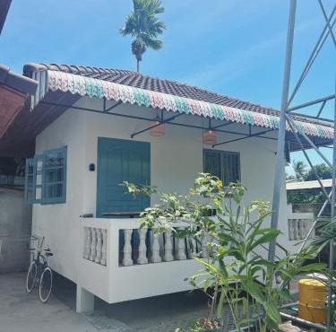 Cozy House blue in Fisherman's village in Koh Samui