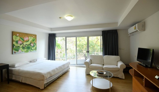 Cozy Studio with private beach R8 in Rayong