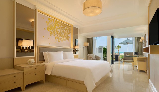 Dusit Thani Laguna Phuket in Choeng Thale