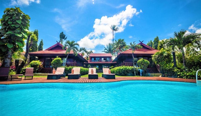 Erawan Villa Hotel in Bangrak Beach