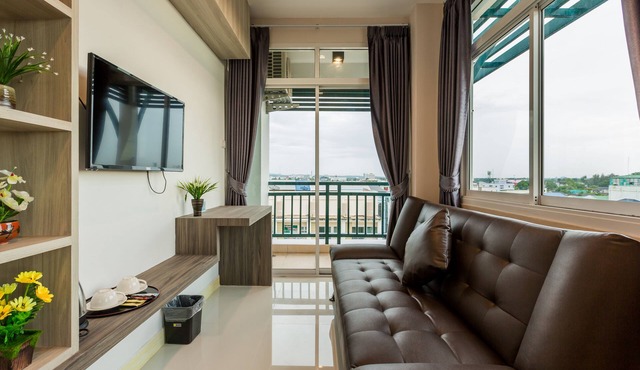 Evergreen Suite Hotel in Surat Thani