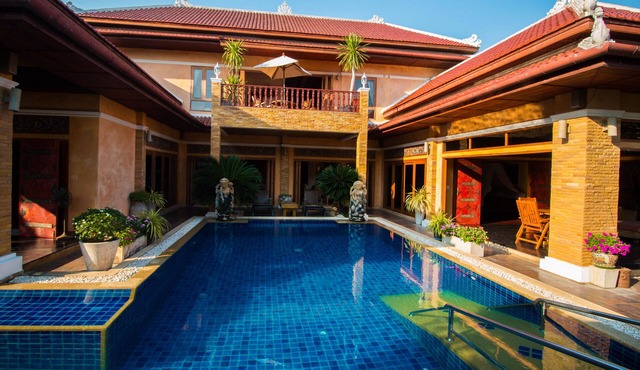 Exclusive Balinese 7BR Villa for rent