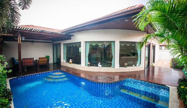 Fully large Private Pool Villa Pattaya